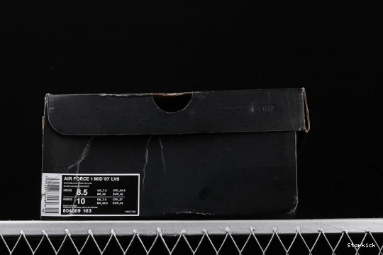 804609-103 Utility Black Force Air Mid White 1  1115